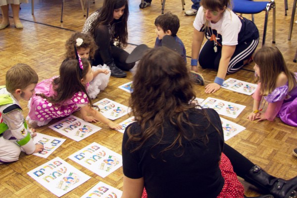 CATFORD AND BROMLEY SYNAGOGUE PURIM 2015