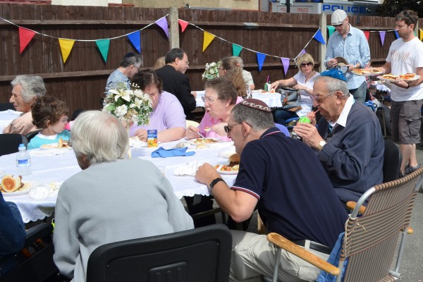CATFORD AND BROMLEY SYNAGOGUE SUMMER FETE 2013