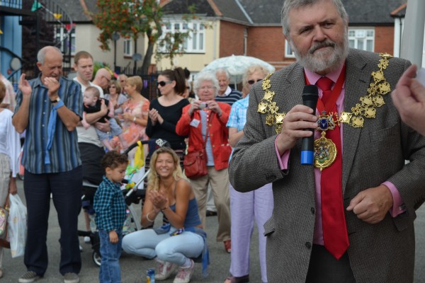 CATFORD AND BROMLEY SYNAGOGUE SUMMER FETE 2013